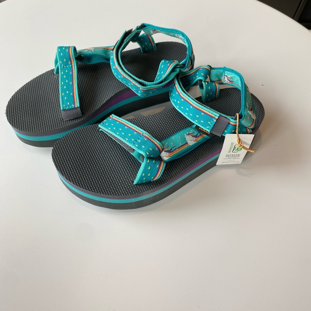 💥FLASH SALE💥BNWT TEVA PLATFORMS